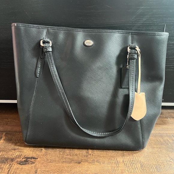 Large Leather Coach Tote - Picture 1 of 4